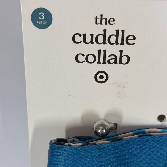 The Cuddle Collab Pet Feeding Set - Picture 3 of 7